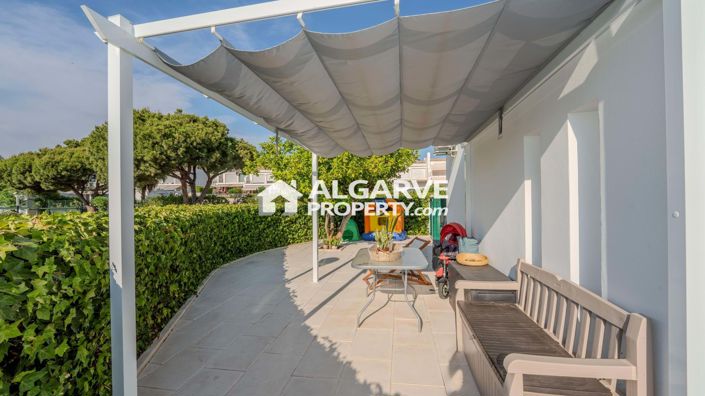 Image No.50-4 Bed Semi-Detached for sale