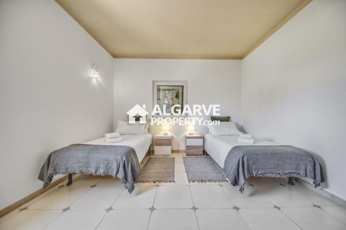 Image No.22-7 Bed Villa for sale