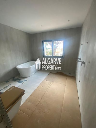 Image No.38-4 Bed Villa for sale