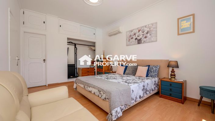 Image No.27-5 Bed Villa for sale