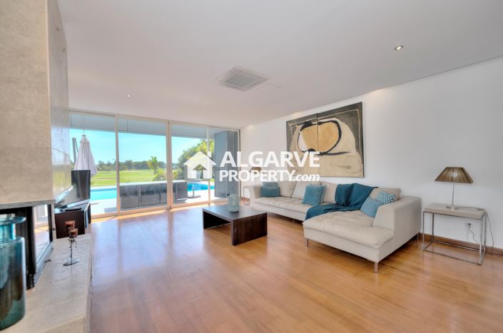 Image No.10-5 Bed Villa for sale