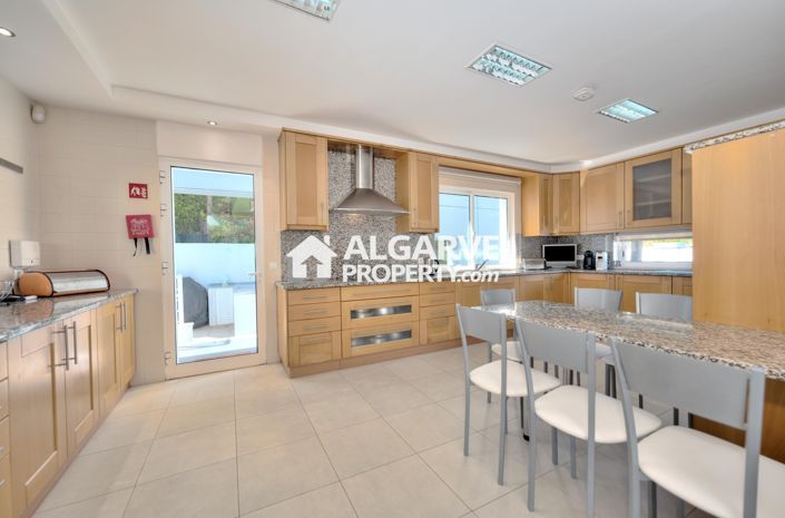 Image No.21-5 Bed Villa for sale