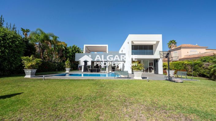 Image No.63-5 Bed Villa for sale