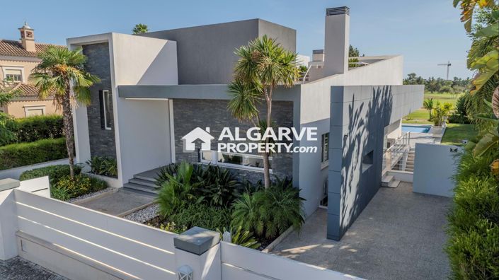 Image No.67-5 Bed Villa for sale