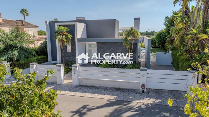 Image No.68-5 Bed Villa for sale