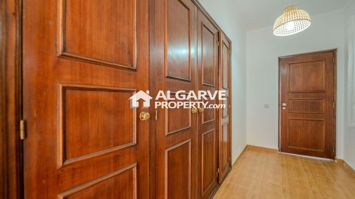 Image No.19-5 Bed Villa for sale