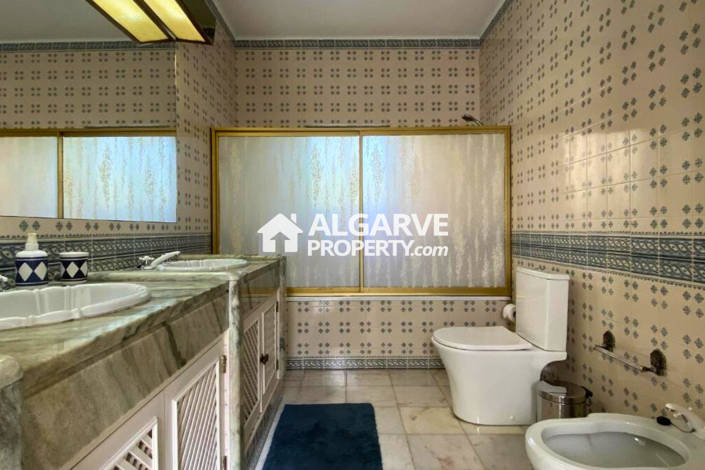 Image No.3-5 Bed Villa for sale