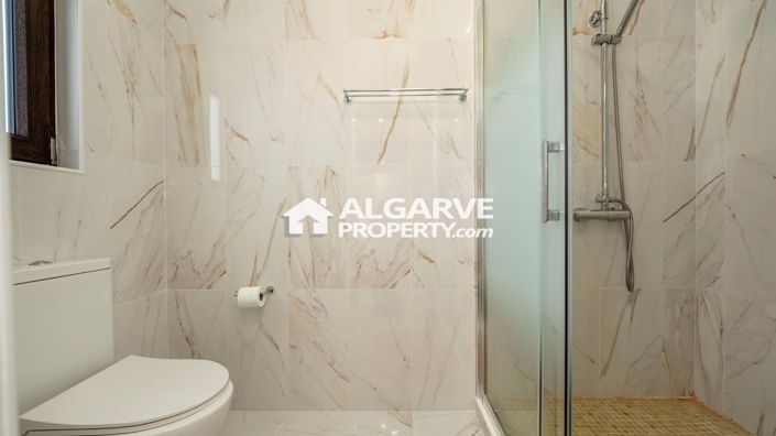 Image No.31-5 Bed Villa for sale