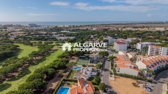 Image No.42-5 Bed Villa for sale