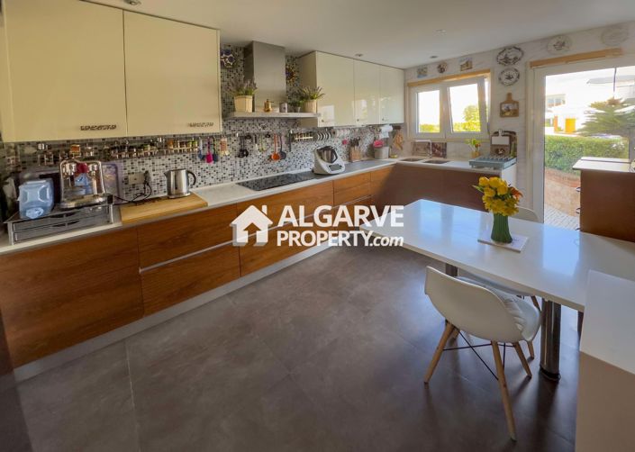 Image No.12-4 Bed Villa for sale