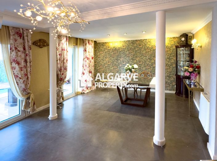 Image No.14-4 Bed Villa for sale