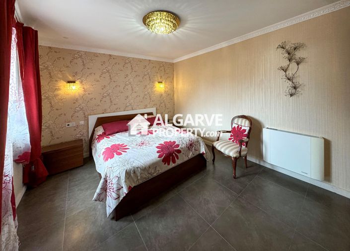 Image No.17-4 Bed Villa for sale