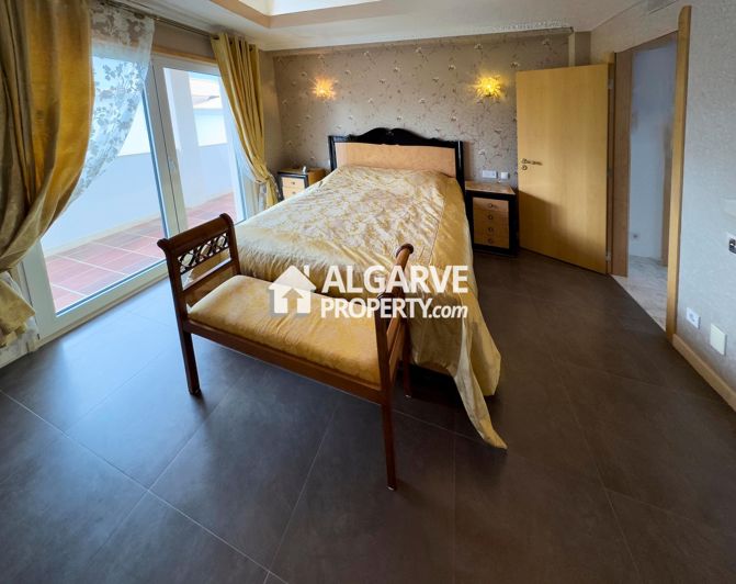 Image No.26-4 Bed Villa for sale