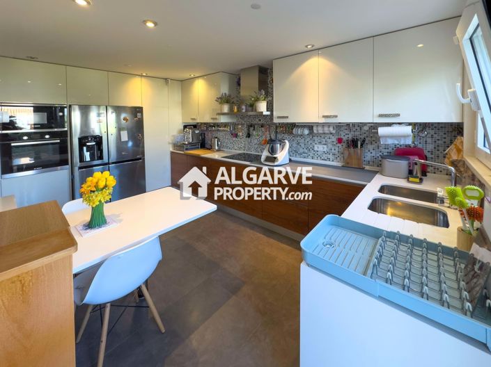 Image No.3-4 Bed Villa for sale