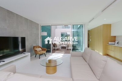 3-12179-78d1f4f8b6655591b02d22fabb36a692d73cc