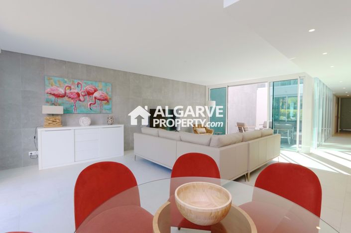 Image No.12-3 Bed Semi-Detached for sale