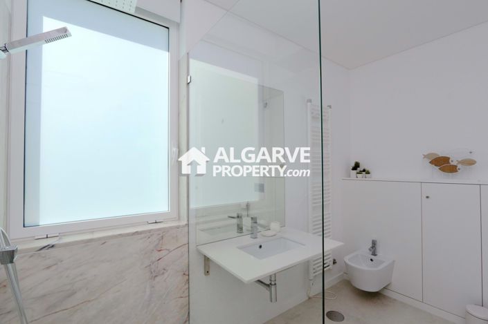 Image No.21-3 Bed Semi-Detached for sale