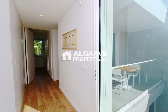 Image No.25-3 Bed Semi-Detached for sale