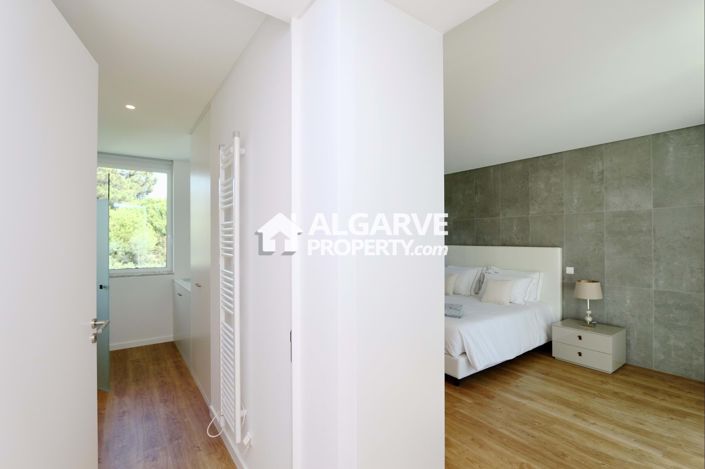 Image No.26-3 Bed Semi-Detached for sale