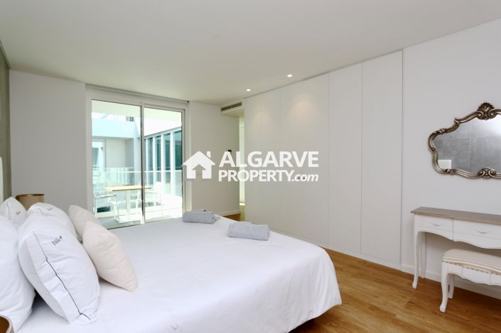 Image No.30-3 Bed Semi-Detached for sale