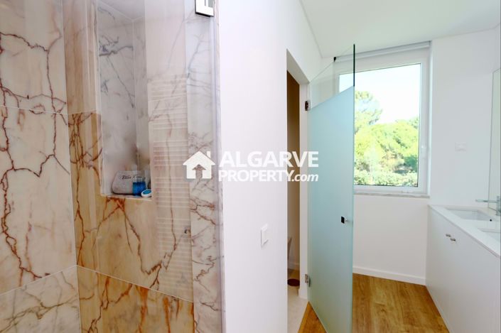 Image No.31-3 Bed Semi-Detached for sale