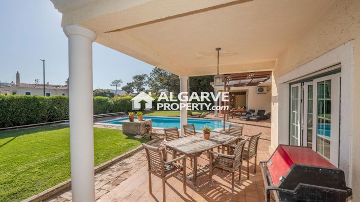 Image No.17-4 Bed Villa for sale