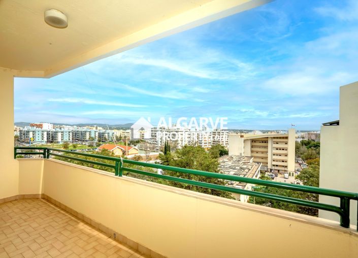 Image No.17-4 Bed Apartment for sale