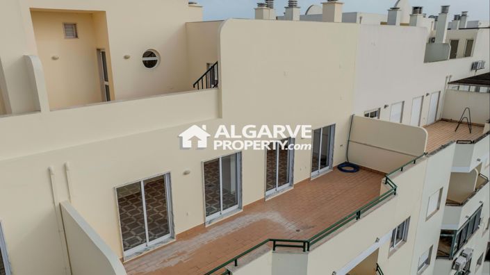 Image No.26-4 Bed Apartment for sale