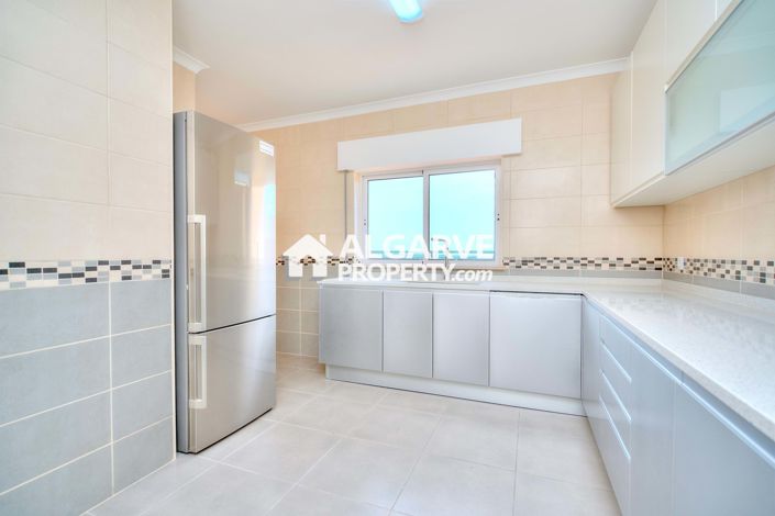 Image No.27-4 Bed Apartment for sale