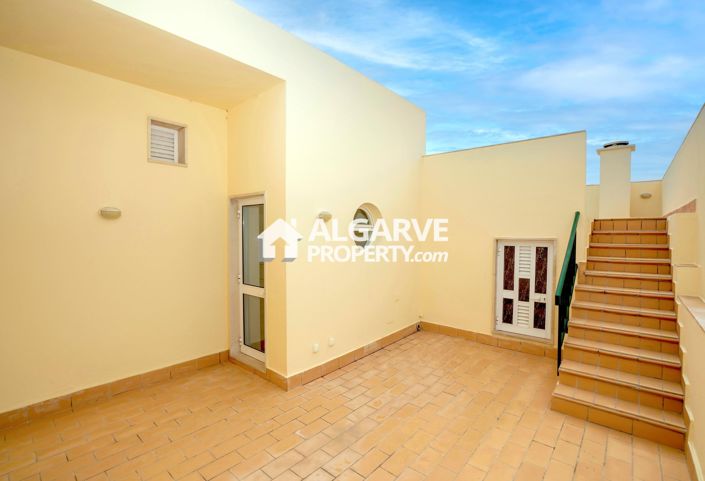 Image No.36-4 Bed Apartment for sale