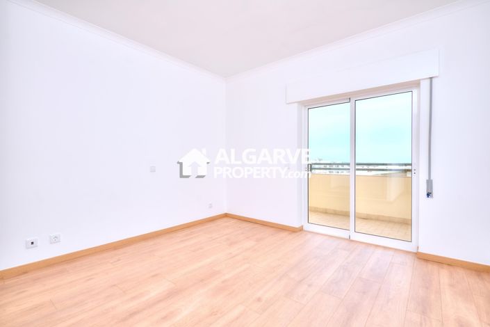 Image No.9-4 Bed Apartment for sale