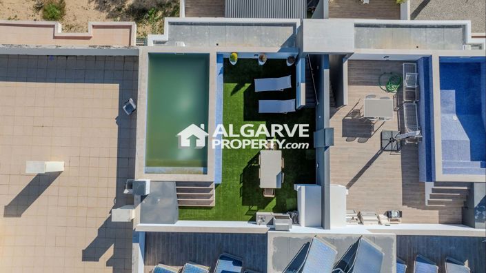 Image No.17-3 Bed Apartment for sale