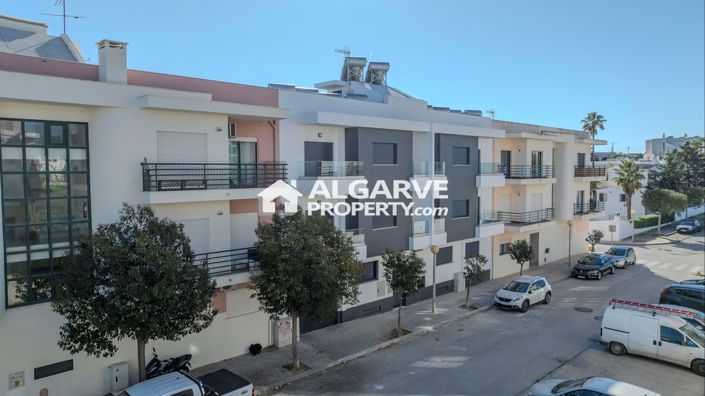 Image No.18-3 Bed Apartment for sale