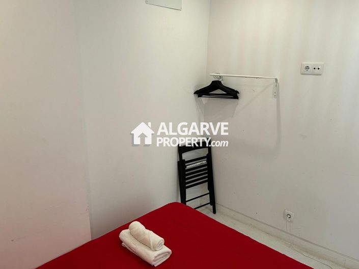 Image No.10-16 Bed Apartment for sale