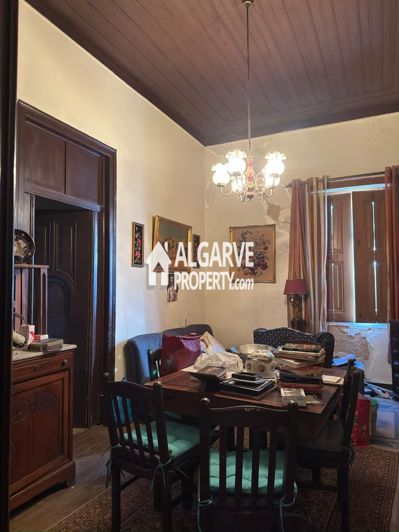 Image No.2-16 Bed Apartment for sale