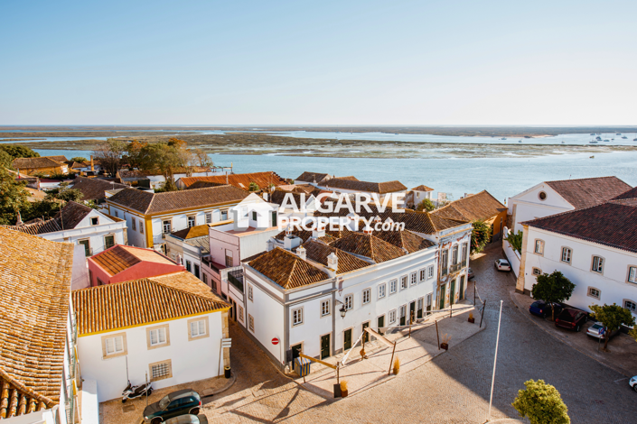 Image No.24-16 Bed Apartment for sale