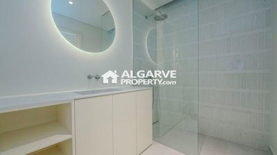 3-12272-78d1f4f8b6655591b02d22fabb36a692d73cc