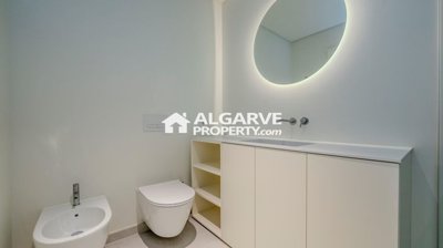 3-12272-78d1f4f8b6655591b02d22fabb36a692d73cc