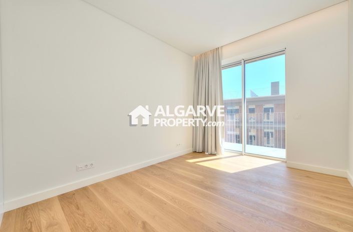 Image No.19-2 Bed Apartment for sale