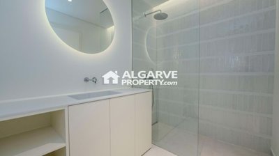 3-12272-78d1f4f8b6655591b02d22fabb36a692d73cc