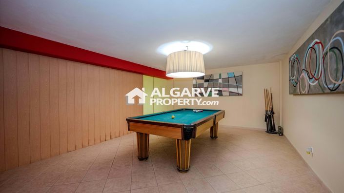 Image No.36-4 Bed Townhouse for sale