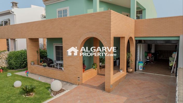 Image No.51-4 Bed Townhouse for sale