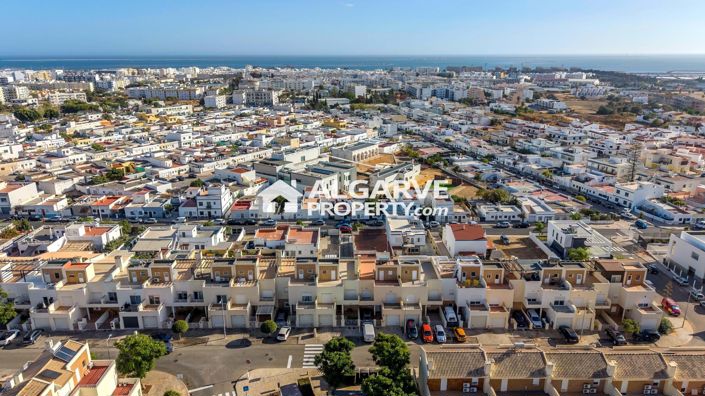 Image No.36-4 Bed Townhouse for sale