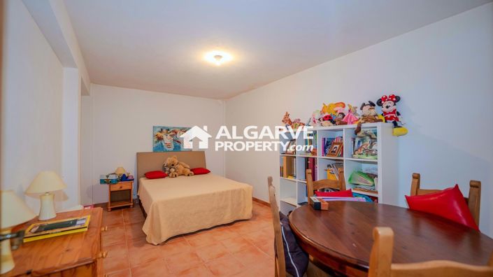 Image No.31-4 Bed Semi-Detached for sale