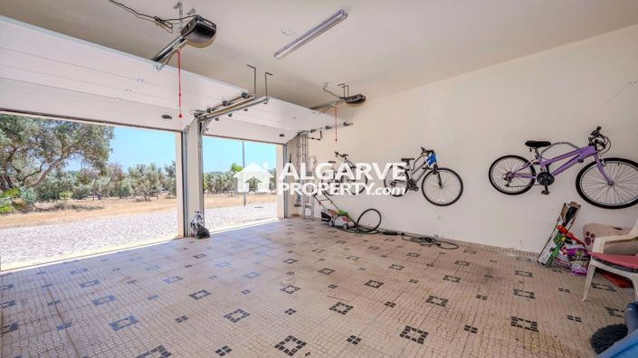 Image No.32-4 Bed Semi-Detached for sale