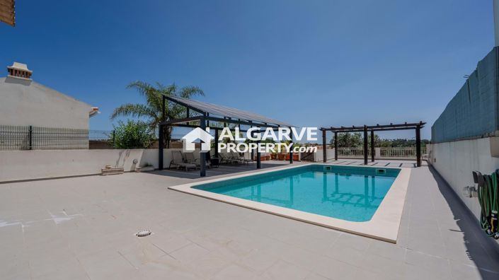 Image No.33-4 Bed Semi-Detached for sale