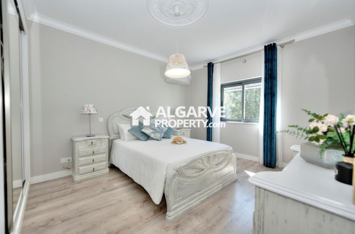 Image No.10-3 Bed Villa for sale