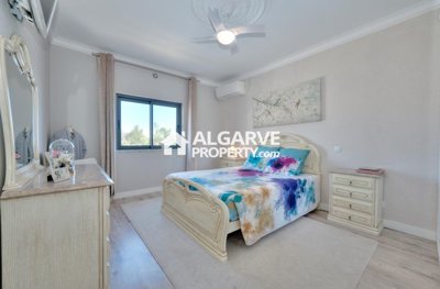 3-12211-78d1f4f8b6655591b02d22fabb36a692d73cc