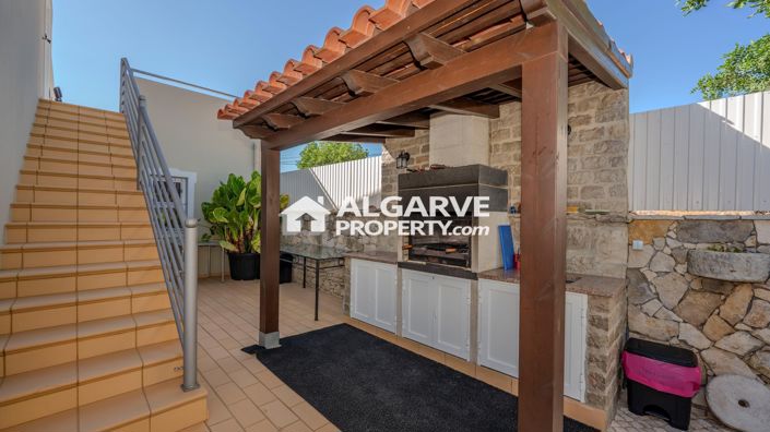 Image No.25-3 Bed Villa for sale