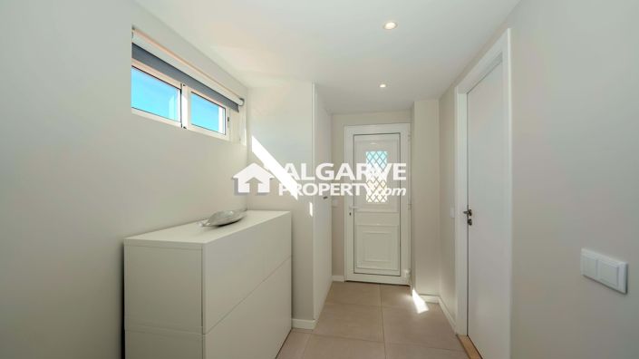 Image No.26-3 Bed Villa for sale